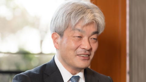 鈴木一人